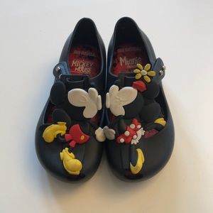 Mini Melissa size 9 toddler